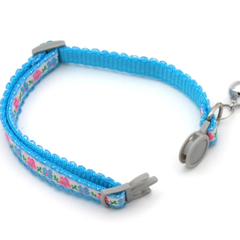 Modern Floral Embroidery Pattern Cat Collar with Break-Away Safety Buckle Quick Release Small Bell-Adjustable Nylon