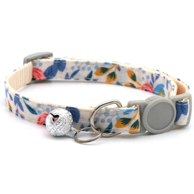 Floral Cat Collar Set Pet Neckwear Buckle Closure Cloth Triangle Scarf Collar with Bandana Bell Small Pet Accessory