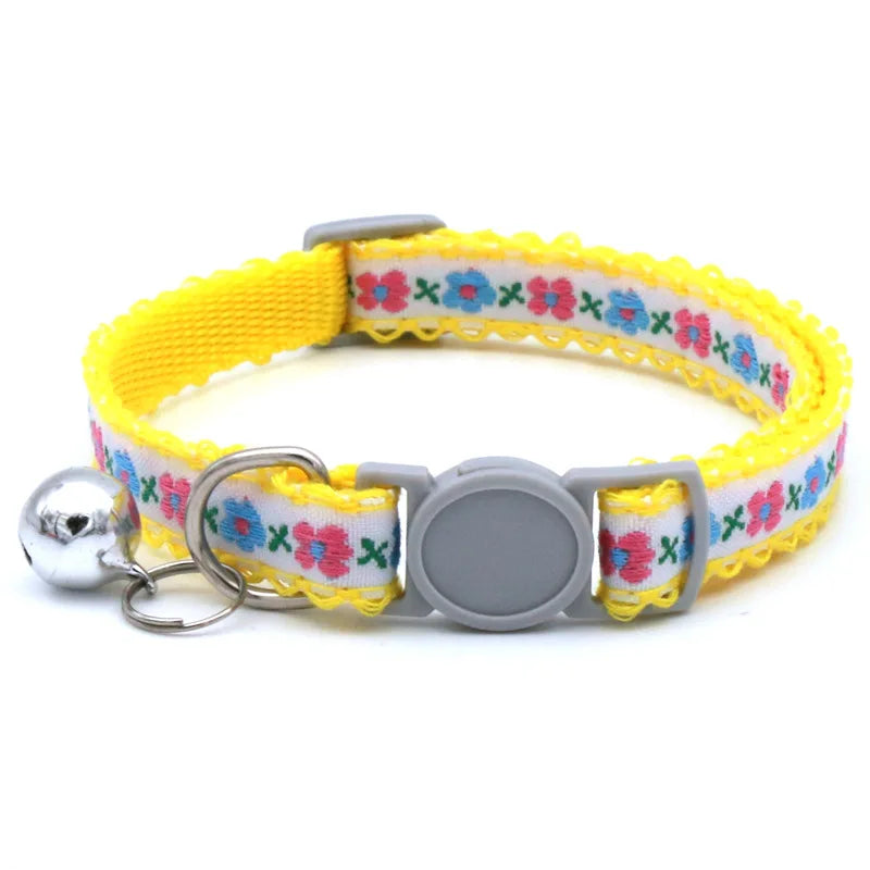 Modern Floral Embroidery Pattern Cat Collar with Break-Away Safety Buckle Quick Release Small Bell-Adjustable Nylon