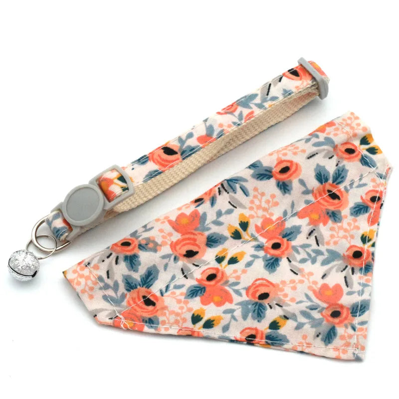 Floral Cat Collar Set Pet Neckwear Buckle Closure Cloth Triangle Scarf Collar with Bandana Bell Small Pet Accessory